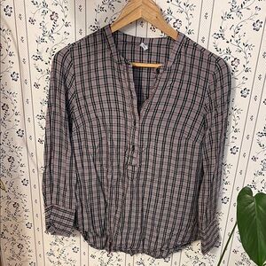 Old Navy Black and Pink Checkered Top